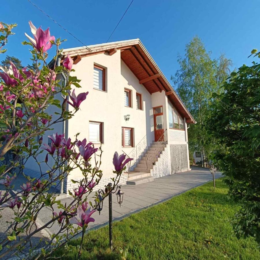 Holiday Home Green Sarajevo Extérieur photo
