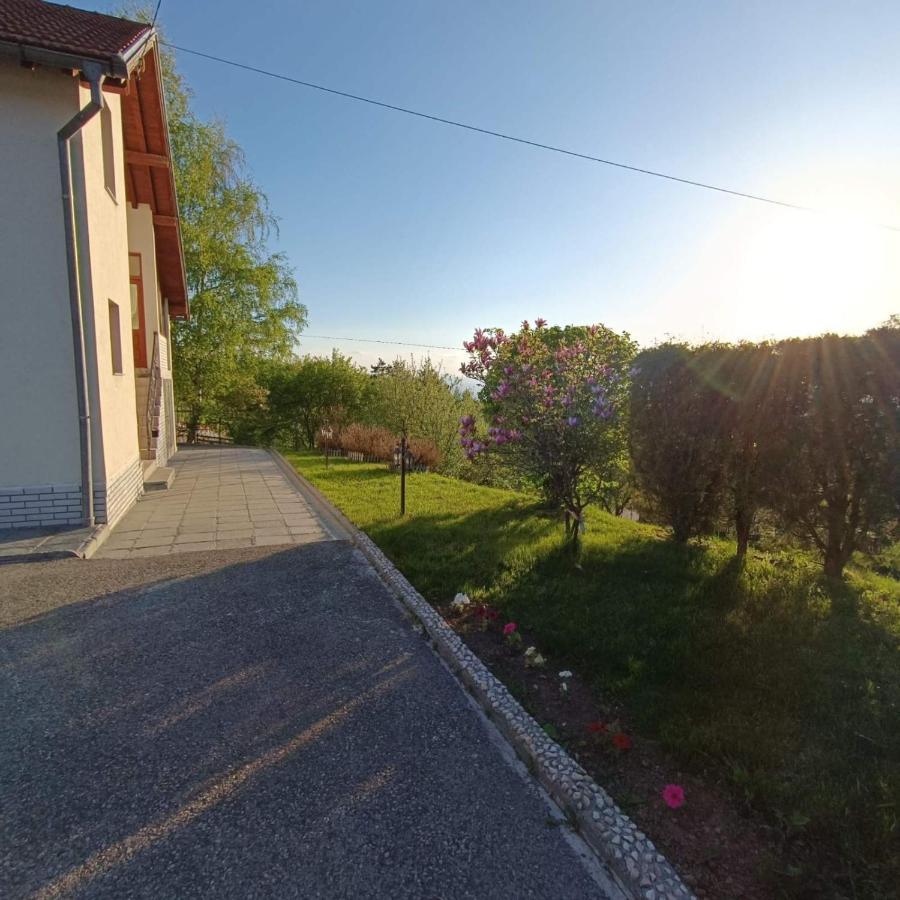 Holiday Home Green Sarajevo Extérieur photo