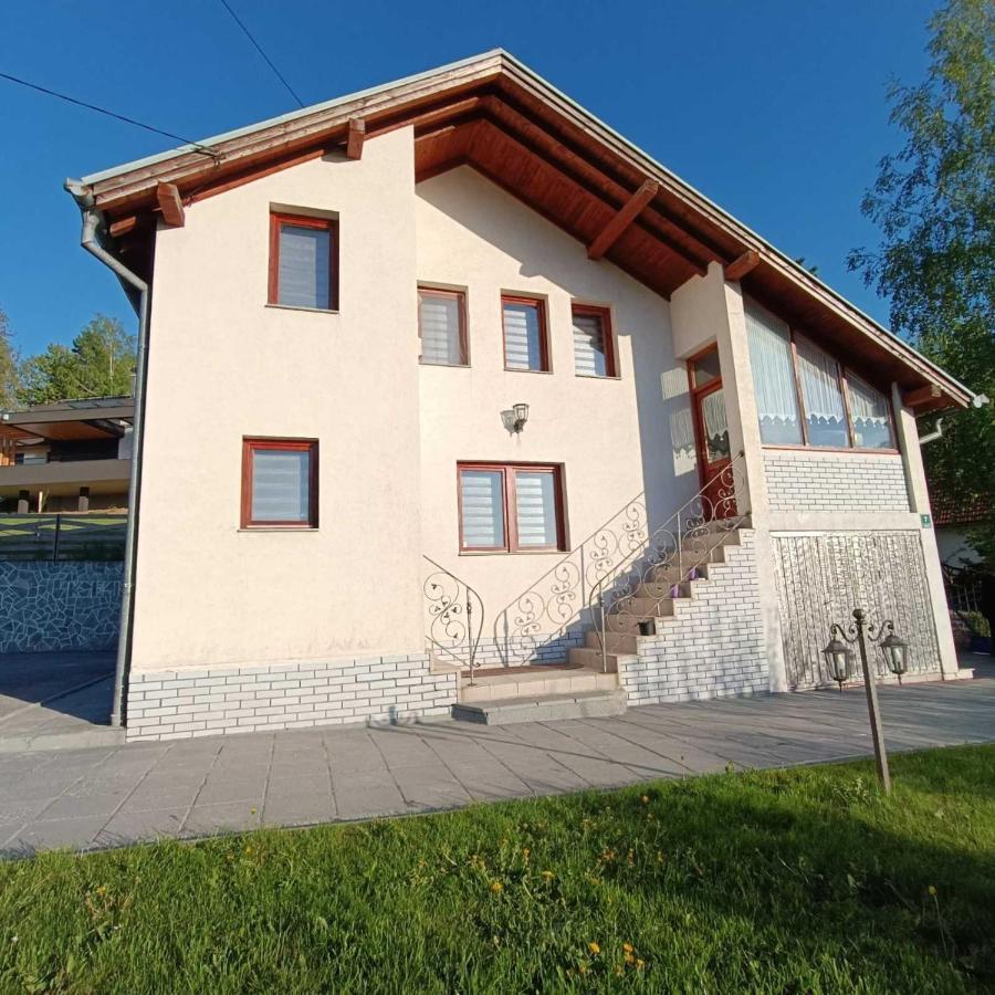Holiday Home Green Sarajevo Extérieur photo